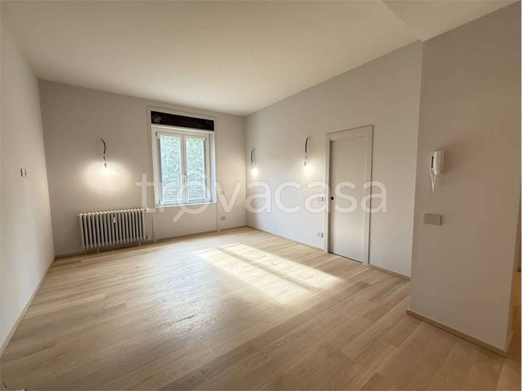 appartamento in vendita a Milano in zona Loreto