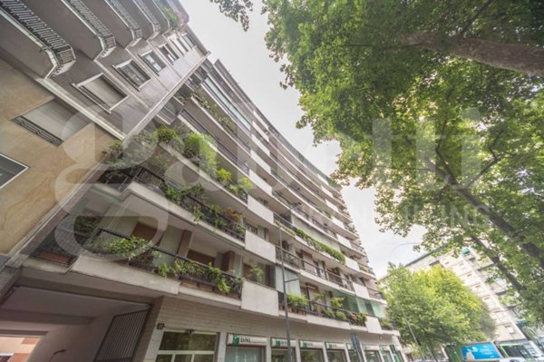 ufficio in vendita a Milano in zona Il Portello