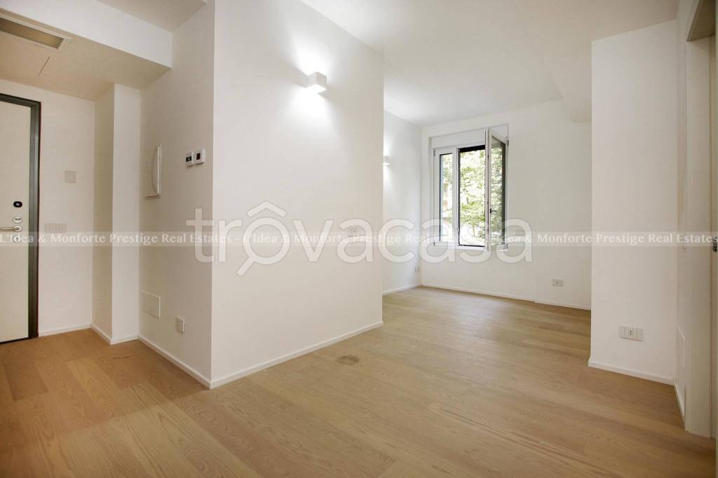 appartamento in vendita a Milano in zona Solari