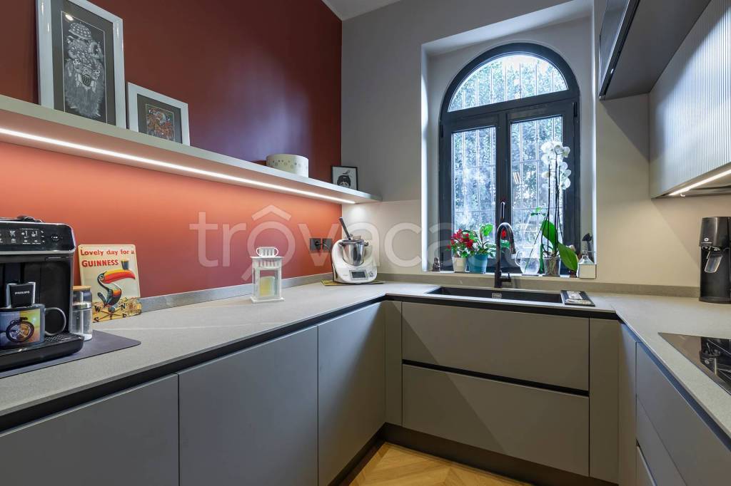 casa indipendente in vendita a Milano in zona Lambrate