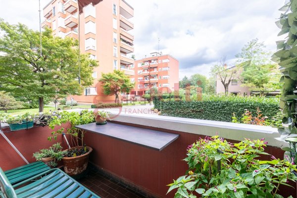 appartamento in vendita a Milano in zona Affori