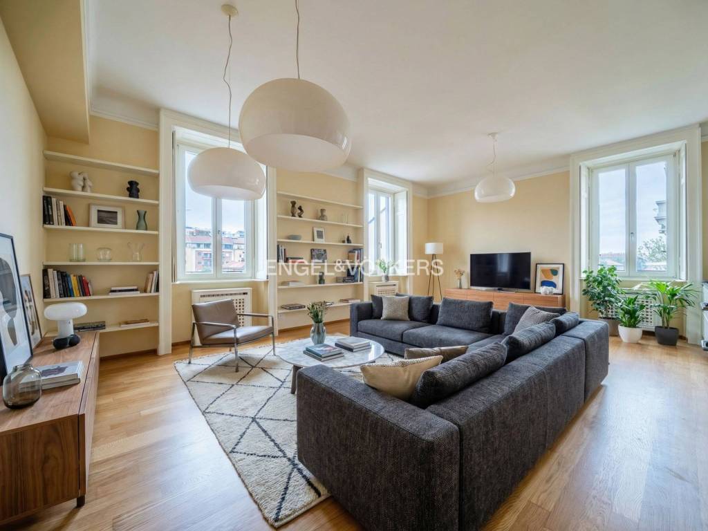 appartamento in vendita a Milano in zona XXII Marzo