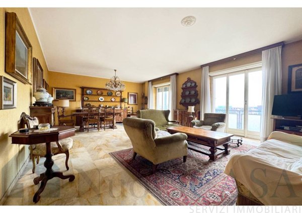 appartamento in vendita a Milano in zona Solari