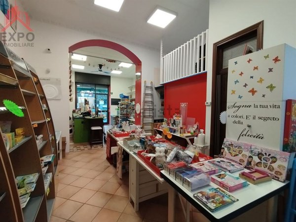 negozio in vendita a Milano in zona Maggiolina