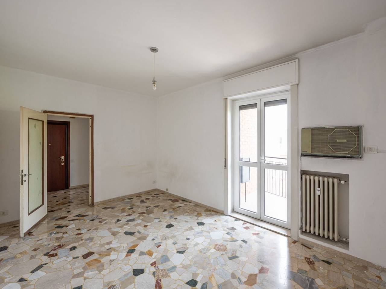 appartamento in vendita a Milano in zona Crescenzago