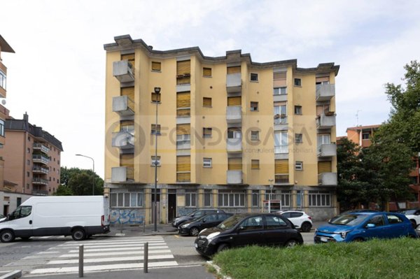 appartamento in vendita a Milano in zona Ronchetto sul Naviglio