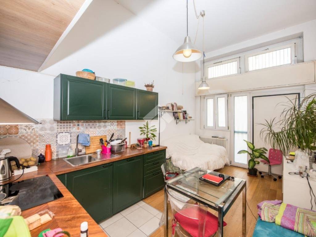 appartamento in vendita a Milano in zona Calvairate