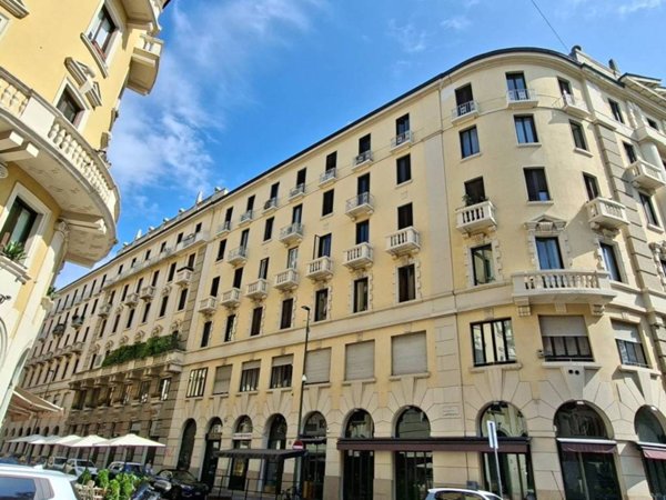 appartamento in vendita a Milano in zona Porta Ticinese