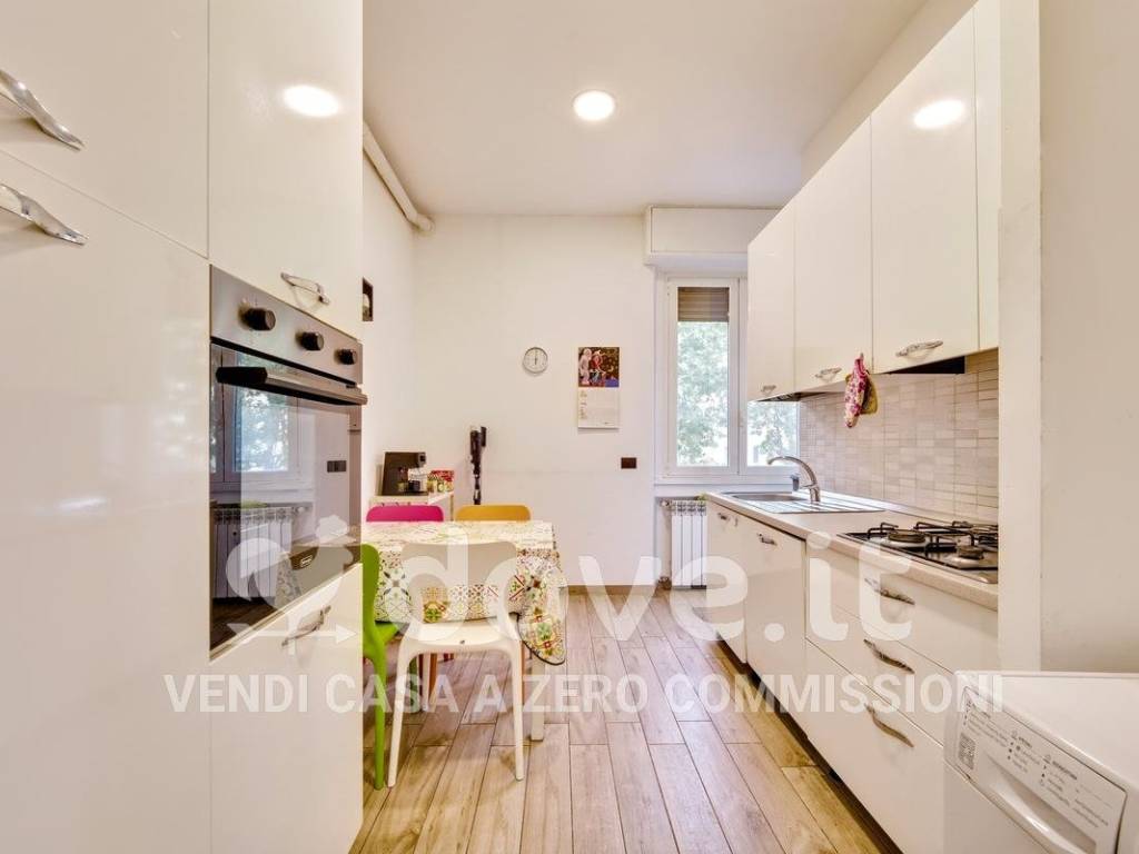 appartamento in vendita a Milano in zona Bocconi