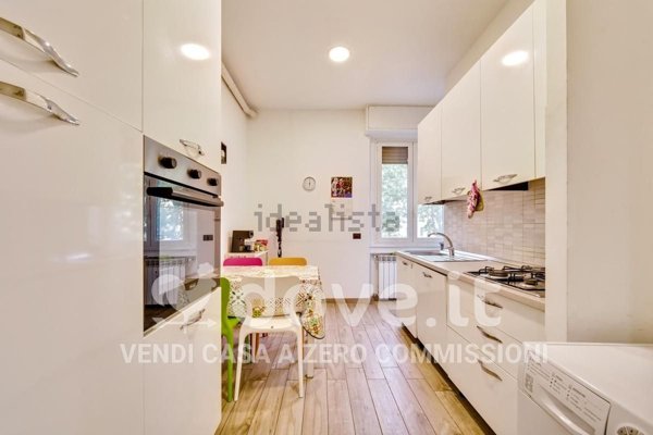 appartamento in vendita a Milano in zona Bocconi