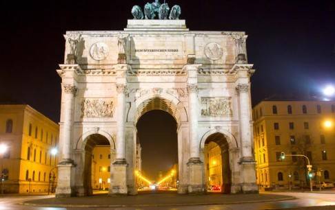 appartamento in vendita a Milano in zona Piazzale Lodi