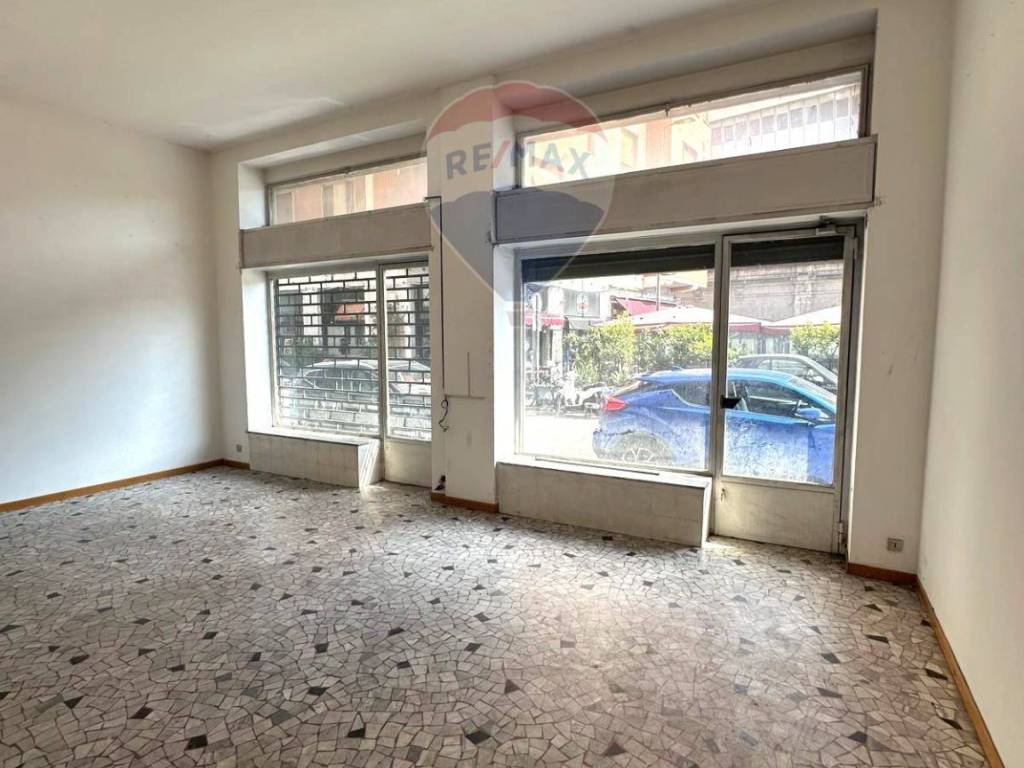 negozio in vendita a Milano in zona Maggiolina