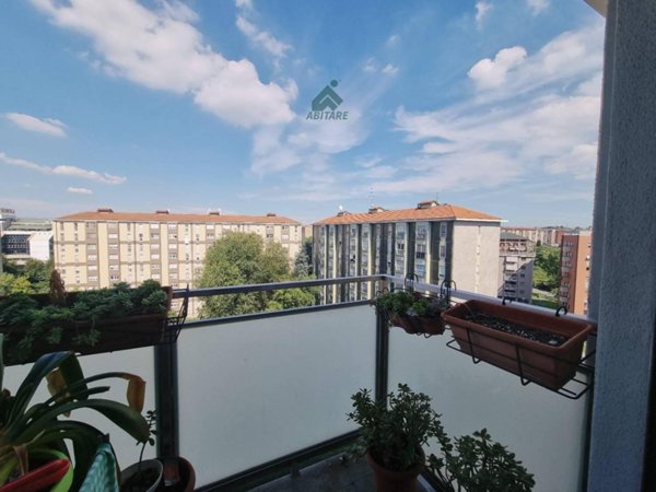 appartamento in vendita a Milano in zona Gallaratese