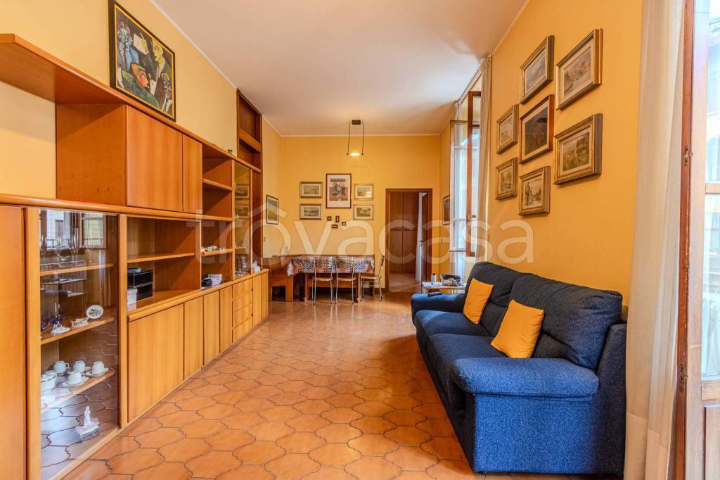 appartamento in vendita a Milano in zona Porta Garibaldi