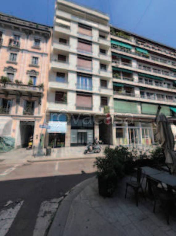appartamento in vendita a Milano in zona Porta Garibaldi