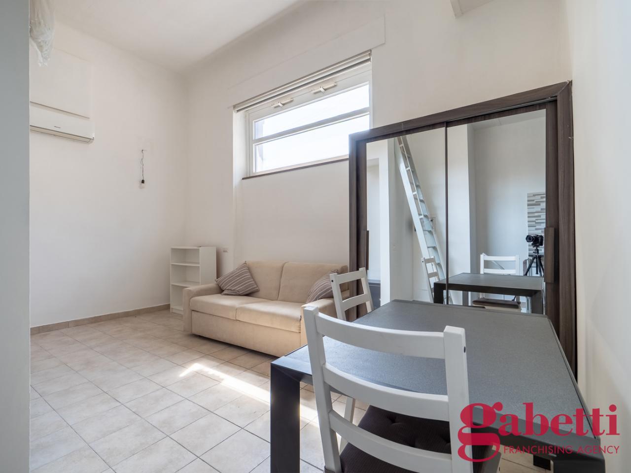 appartamento in vendita a Milano in zona Loreto