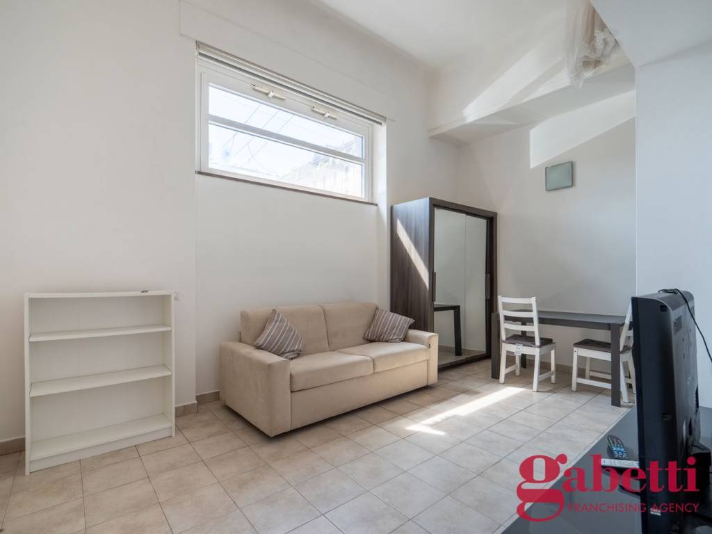 appartamento in vendita a Milano in zona Loreto