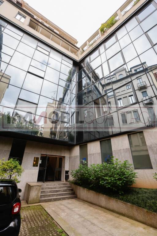 ufficio in vendita a Milano in zona Cadorna