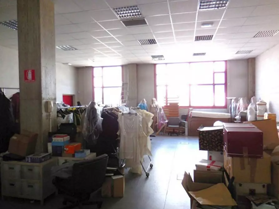 ufficio in vendita a Milano in zona Chiesa Rossa
