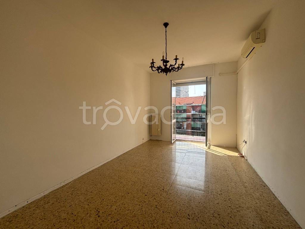 appartamento in vendita a Milano in zona Famagosta