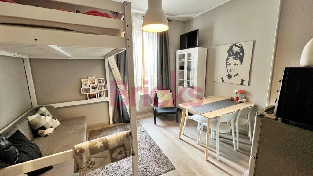 appartamento in vendita a Milano in zona Città Studi