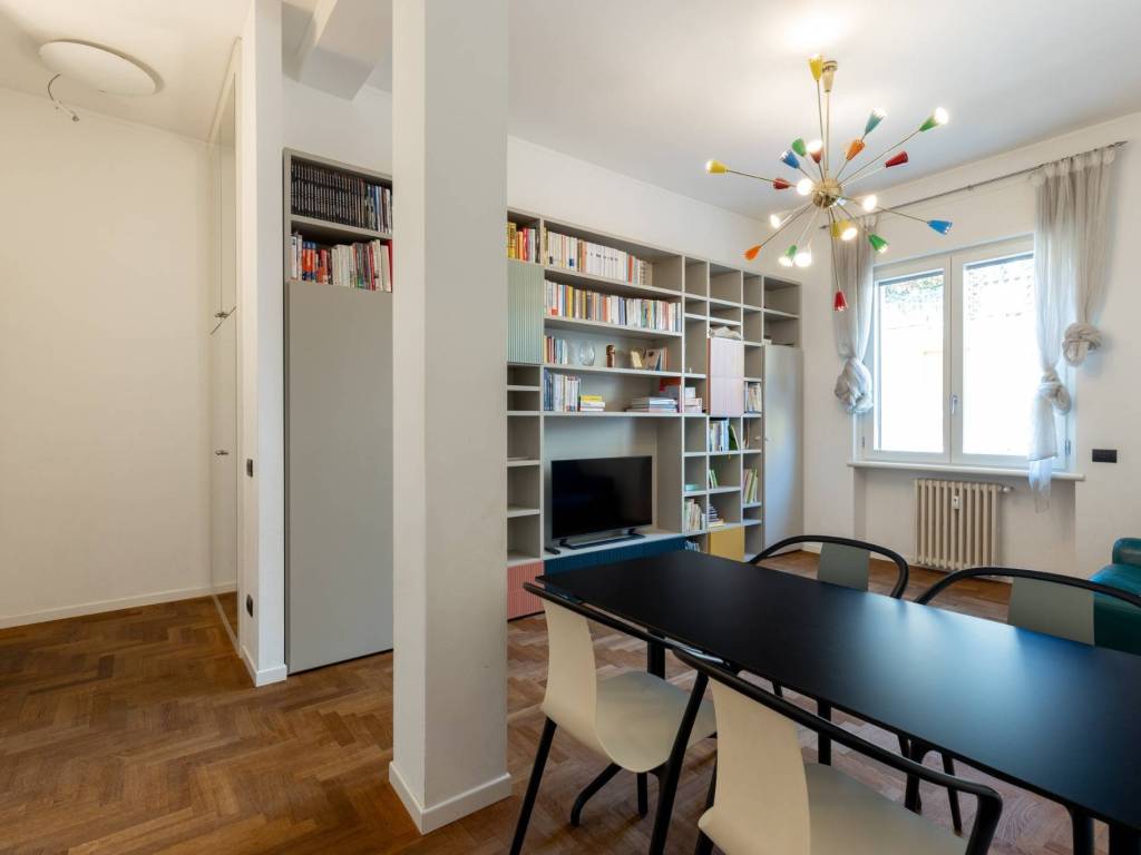 appartamento in vendita a Milano in zona Sant'Ambrogio