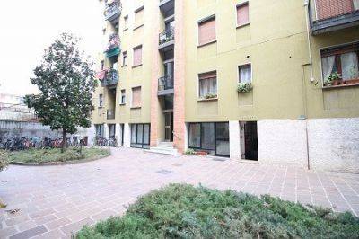 appartamento in vendita a Milano in zona Gorla