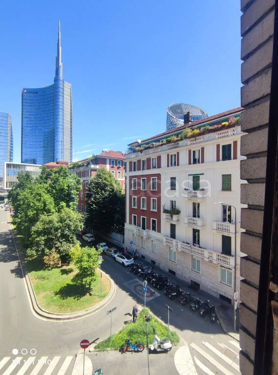 appartamento in vendita a Milano in zona Porta Garibaldi