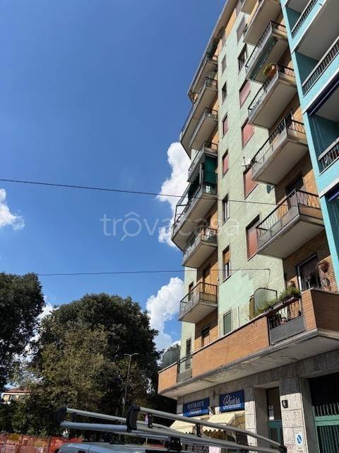 appartamento in vendita a Milano in zona Bocconi