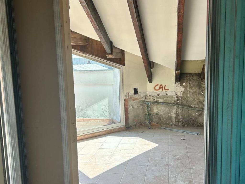 appartamento in vendita a Milano in zona Isola