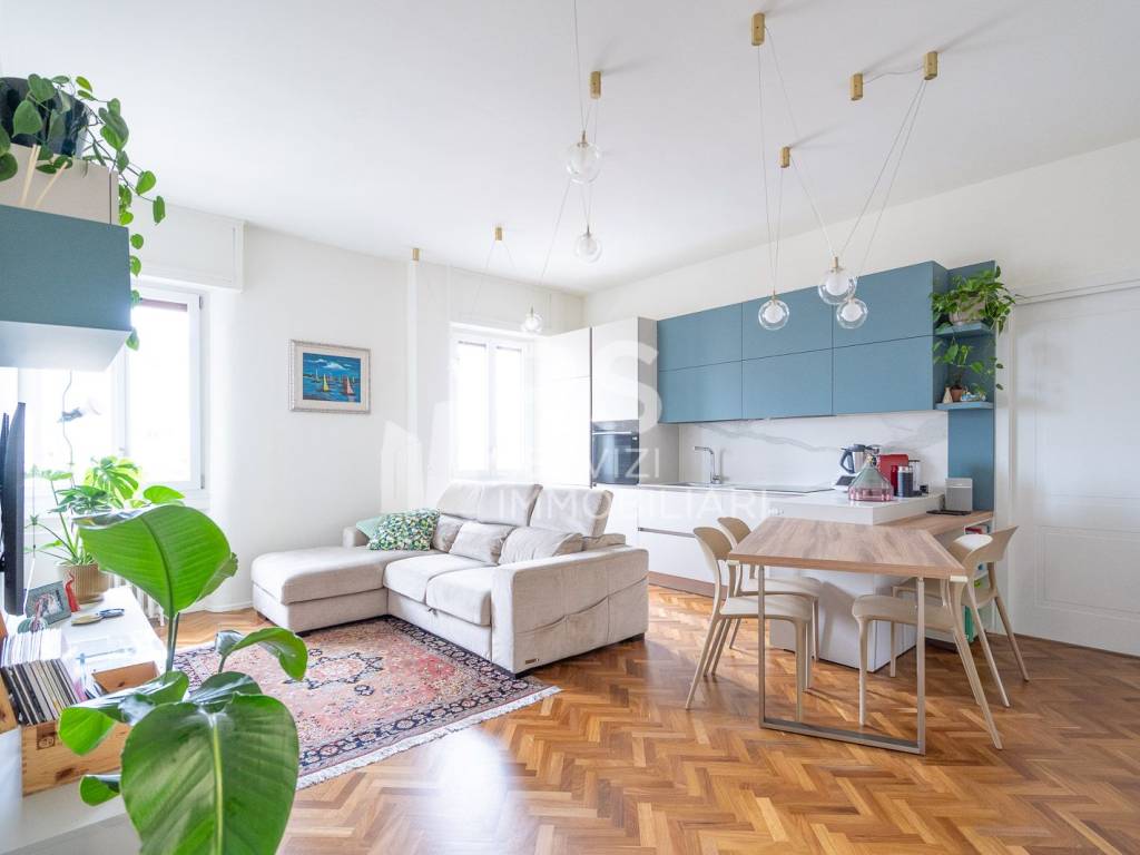 appartamento in vendita a Milano in zona Città Studi