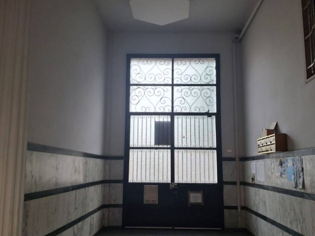 appartamento in vendita a Milano in zona Adriano