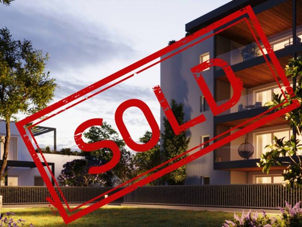 appartamento in vendita a Milano in zona Adriano