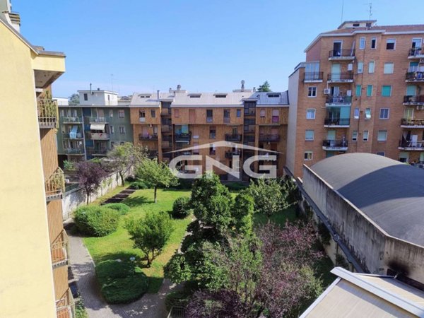 appartamento in vendita a Milano in zona Adriano