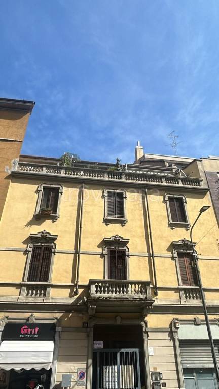 appartamento in vendita a Milano in zona Piazzale Lodi