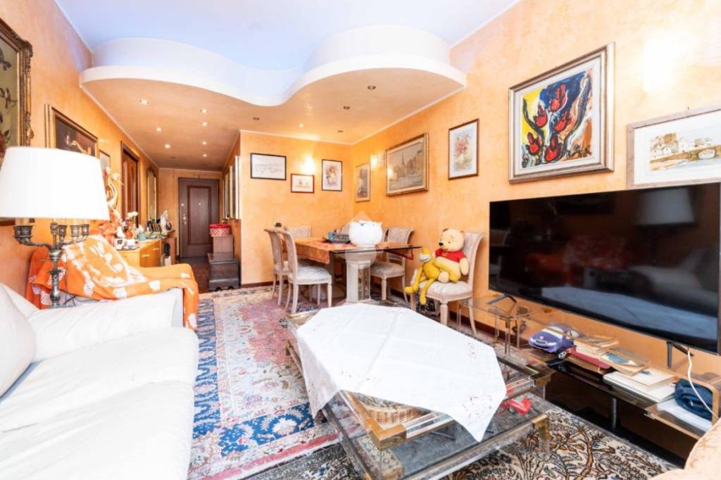 appartamento in vendita a Milano in zona Vigentino