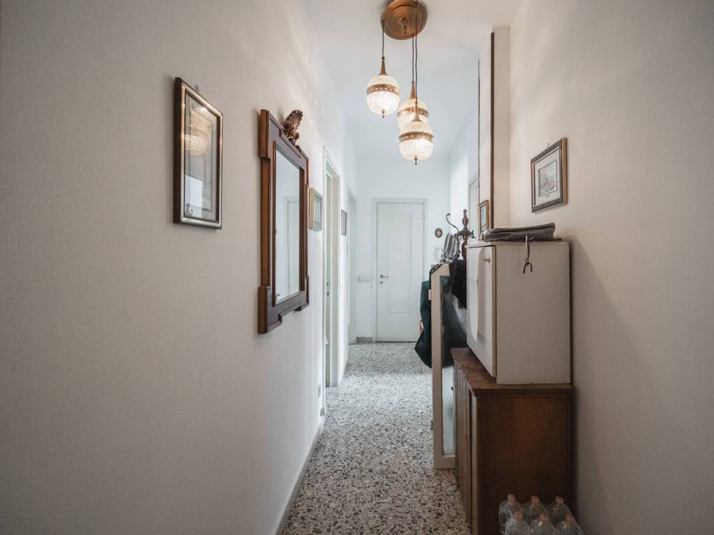 appartamento in vendita a Milano in zona Rogoredo