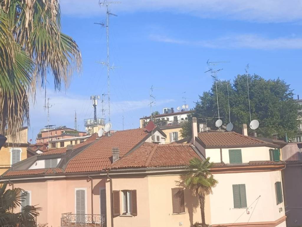 casa indipendente in vendita a Milano in zona Porta Venezia