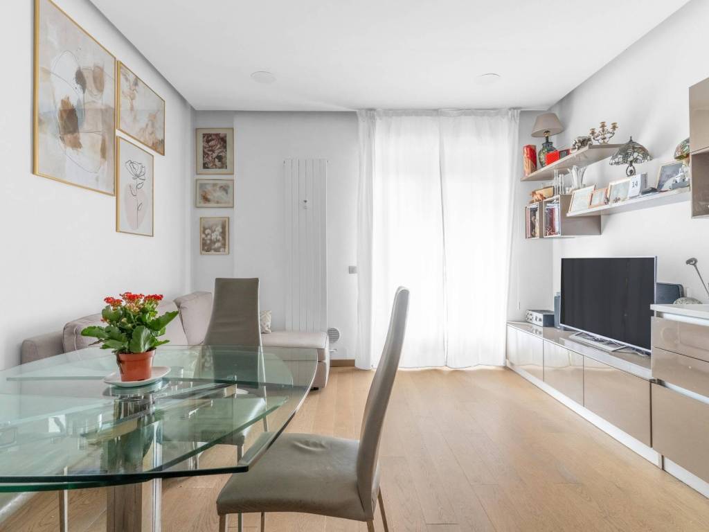 appartamento in vendita a Milano in zona Solari