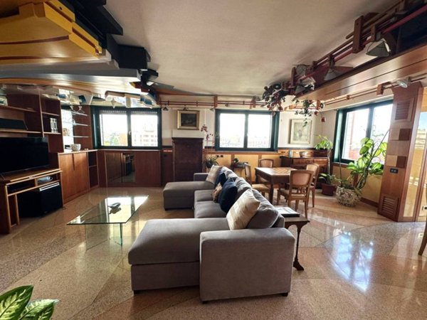 appartamento in vendita a Milano in zona Rogoredo