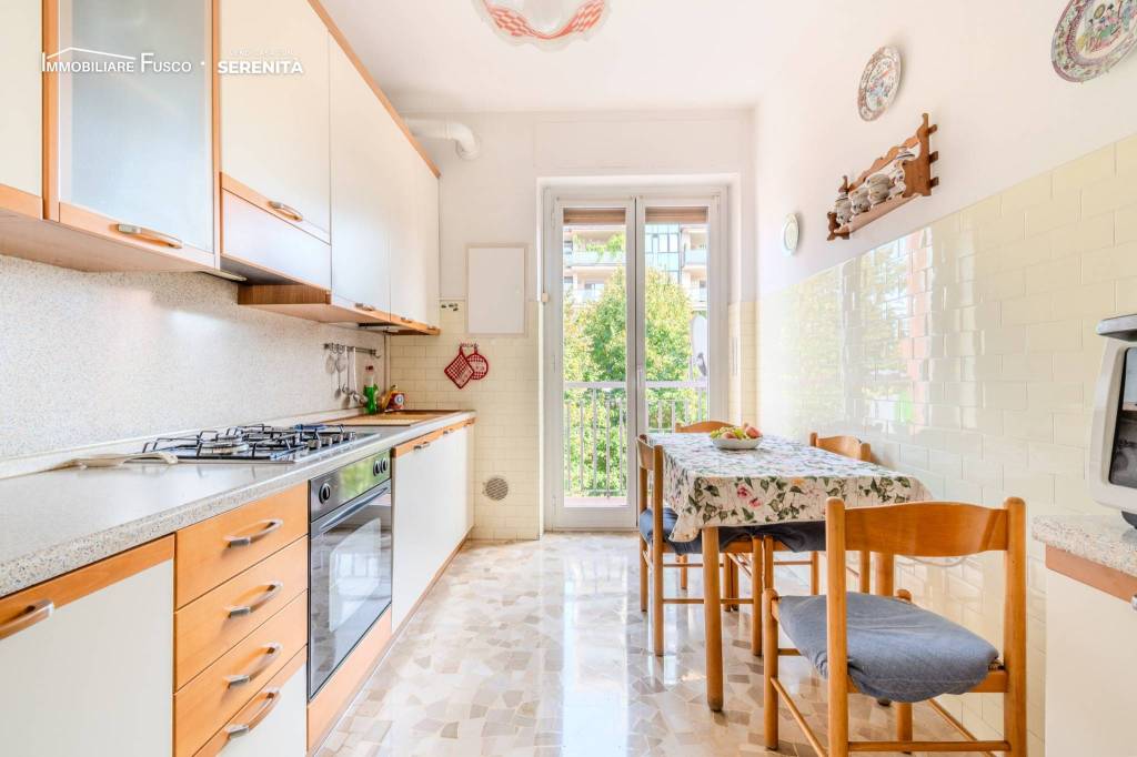 appartamento in vendita a Milano in zona XXII Marzo