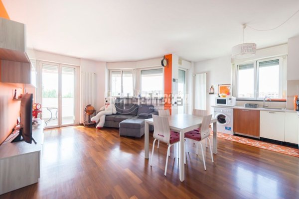 appartamento in vendita a Milano in zona Crescenzago