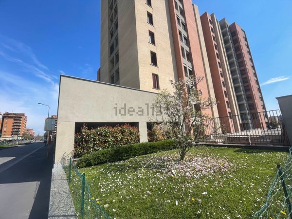 appartamento in vendita a Milano in zona Crescenzago
