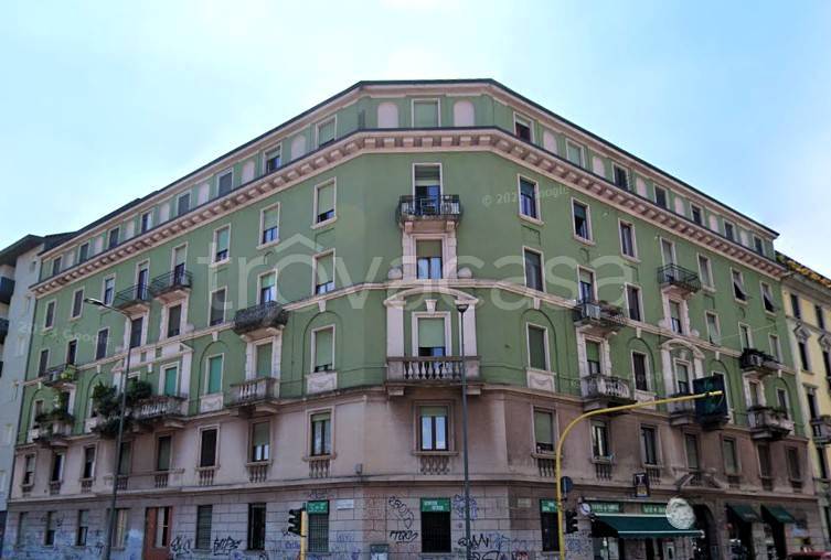 appartamento in vendita a Milano in zona Casoretto