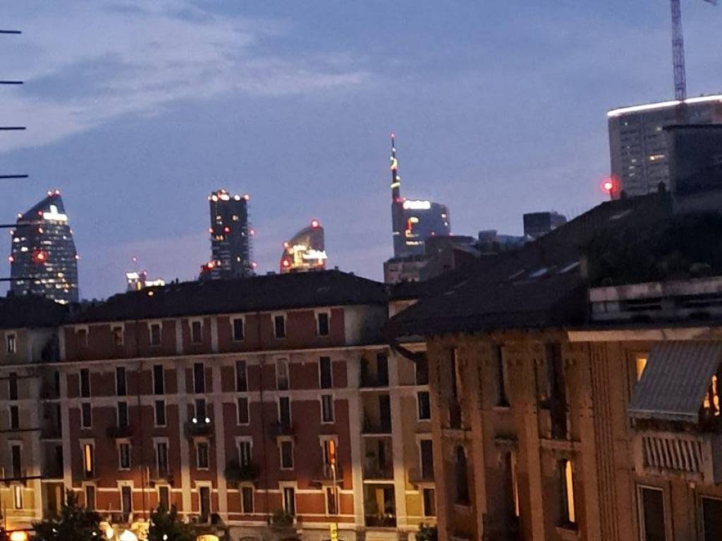 appartamento in vendita a Milano in zona Centro Direzionale