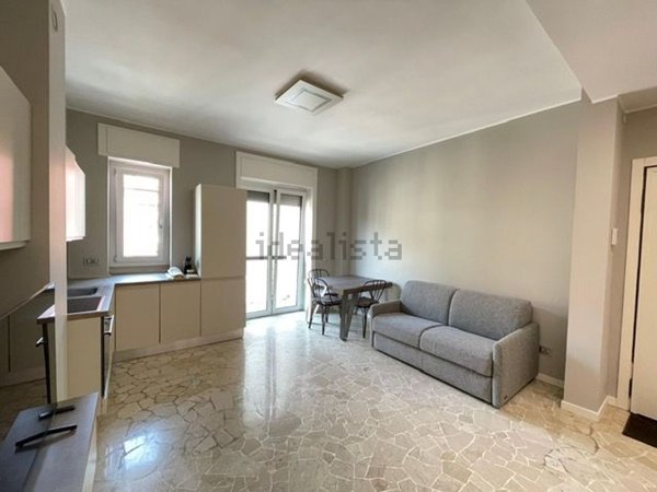 appartamento in vendita a Milano in zona Piazzale Lodi