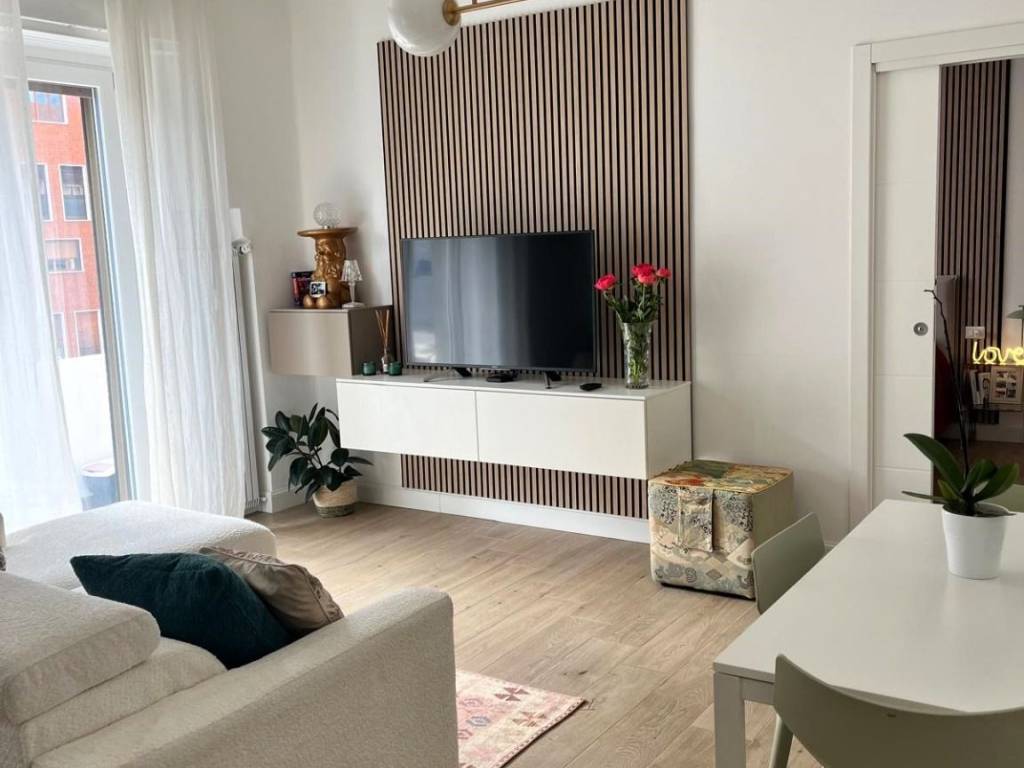 appartamento in vendita a Milano in zona Maggiolina