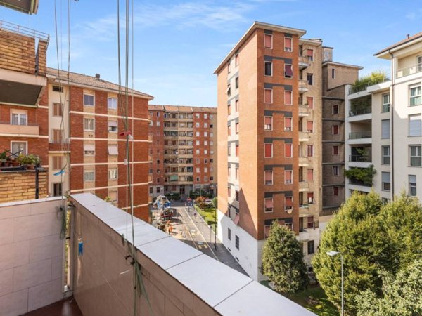 appartamento in vendita a Milano in zona Porta Vittoria
