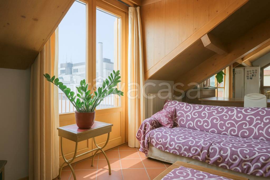 appartamento in vendita a Milano in zona Porta Genova