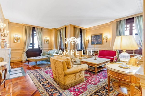 casa indipendente in vendita a Milano